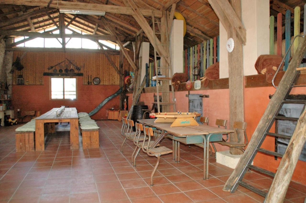 Roussel Saint-Paul-dʼEspis Exterior foto